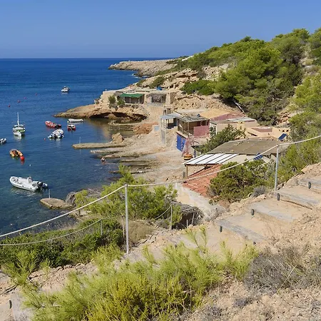 Azul Cala Tarida (Ibiza)