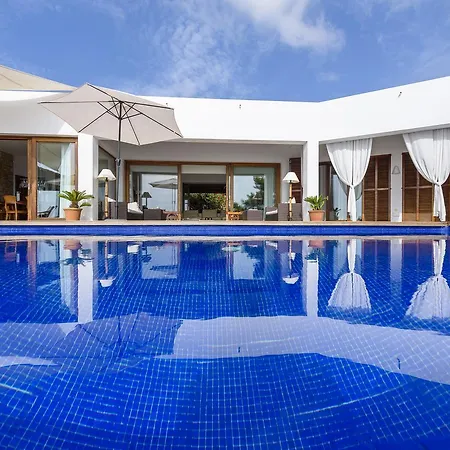 Azul Villa